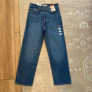 Levi’s Ribcage Straight Ankle Women’s Jeans